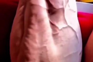 近距離看C羅的大腿肌肉??能持續(xù)這么長時間高光，真不是沒道理