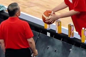 宮指導(dǎo)：管不住了，小小年紀已經(jīng)知道氣我了