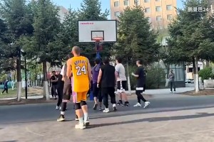 ??馬盧阿奇太可愛了！真想給他配個哈登！??