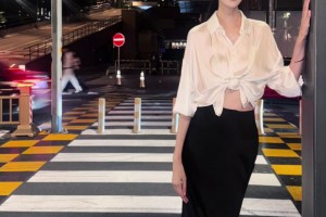 太有感覺了！前女籃國(guó)手許諾：等朋友時(shí)候拍幾張~