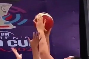 亞洲杯中國輸了日本三分確實準(zhǔn) 但這戳子宇眼睛實打?qū)嵅淮担??