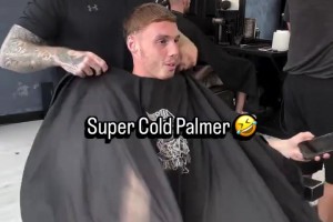 帕爾默23歲的人看著像40歲的人，剃個(gè)光頭也比這強(qiáng)啊??