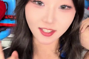 女博主：蘇超榜首這強度太猛了，內切過人很帥滑鏟也很帥??