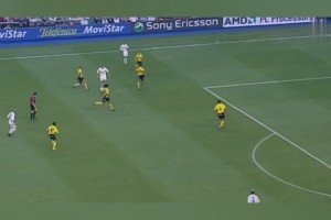 7萬多球迷目睹！02年大羅皇馬首秀替補(bǔ)上場59秒破門！