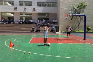 基本功扎實！體育教師技能大賽之老師籃球技能暴肺展示