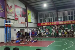 每月百元訓練費 NBA外教堅定培養(yǎng) 從張子宇背景板到女版河村