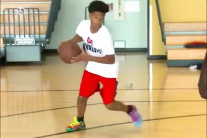 “NBA現(xiàn)役球星打球真不開(kāi)玩笑” 蒙克下手是真一點(diǎn)不留情啊??