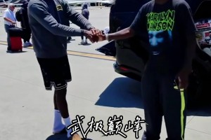 穆雷這上籃高度 大家給評價評價....