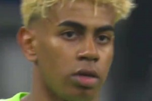 熱刺球迷：這一腳解圍，拯救了一個賽季！