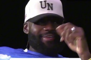 未來(lái)的建隊(duì)模式？詹姆斯：找一個(gè)文班亞馬就行！