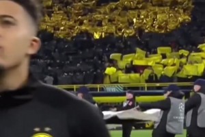 詼諧一刻！能看出來(lái)和維特塞爾一同入場(chǎng)的球童是特意挑的！