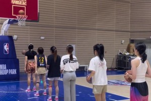 詹姆斯和大姚搭檔能拿冠軍嗎？楊毅：能呀，09年詹姆斯很厲害了