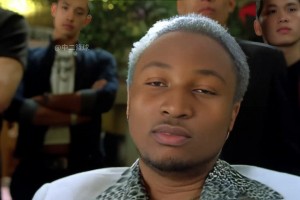 AI惡搞庫明加逼宮老將庫里巴特勒等人 慘遭砸酒瓶教育做人??