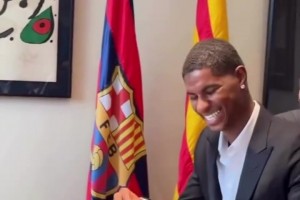 笑得合不攏嘴??！拉什福德加盟巴薩簽約現(xiàn)場