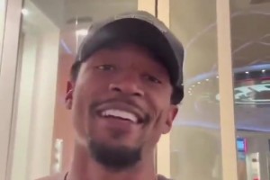 1米7能扣矮框也很強了！國寶曬扣籃視頻：身高矮不是借口！