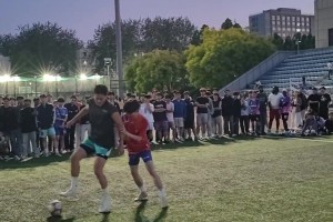 楊瀚森回到青島隊(duì)，劉維偉打趣：想沒想我，新賽季不要你了~