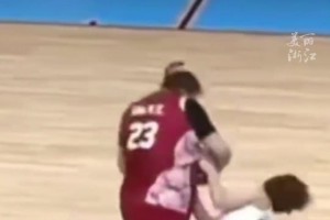 實(shí)力碾壓！世大運(yùn)劉禹彤率隊(duì)擊敗日本 打?qū)κ址路鹗谴蛐『??