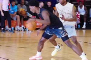 狀態(tài)很不錯(cuò)啊！火箭阿門(mén)-湯普森、開(kāi)拓者夏普等球員在西班牙合練