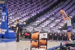 要不換換吧…太陽小將伊戈達羅這投籃姿勢，實在是有點辣眼睛??