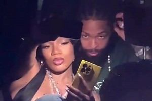 哈利求婚…?? 讓我們一起給哈利送上祝福...