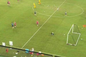 約克雷斯在訓練中的一腳遠射破門讓全場驚呼??