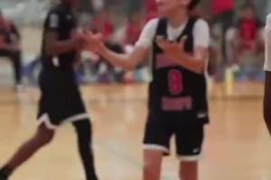 不學(xué)好??美國(guó)青少年比賽驚現(xiàn)離譜假摔，被吹推人的小孩無辜攤手