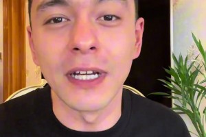 解說依力：科比目前地位略高于庫里，但庫里生涯結(jié)束后會反超科比