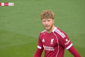 斯蒂芬森頭球解圍失誤！古魯澤塔破門畢巴扳回一城！