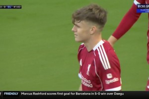 多克突破1V2小角度爆射造烏龍！利物浦3-0領(lǐng)先畢巴！