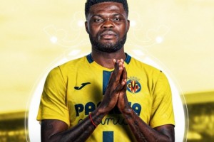 HWG！32歲前阿森納后腰免簽加盟黃潛，來欣賞托馬斯個人集錦??