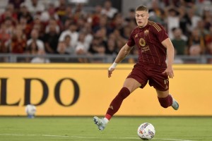 球員集錦：烏克蘭高中鋒！射術(shù)精準(zhǔn)&體格強(qiáng)悍的多夫比克