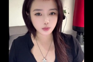 女生：心疼張?jiān)⒋┣鍥鲆路_(kāi)球，到底是誰(shuí)在逼迫她