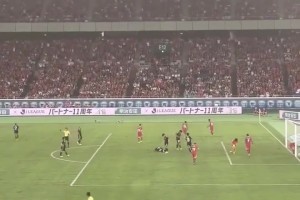 利物浦球迷：我們的9號(hào)單刀這么穩(wěn)了？哦菲爾米諾啊，那沒(méi)事了