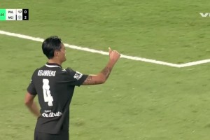 梅開二度！穆卡薩助攻賴因德斯破門，曼城3-0領(lǐng)先！