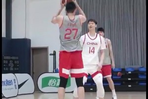 相信老叔！網(wǎng)友曾場(chǎng)邊質(zhì)問(wèn)郭士強(qiáng)：為啥不讓孫銘徽進(jìn)國(guó)家隊(duì)