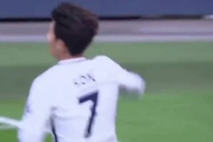 孫興慜：我加速時，你連我的尾燈都看不清！