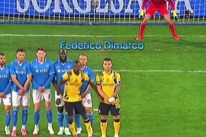 C羅仍然欠我們解釋：他為什么沒有看魯尼就傳球？