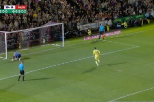 點球踢出12-11！感覺這倆門將撲點球就跟撲著玩一樣？