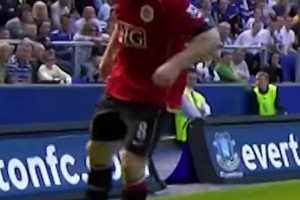 魯尼：誰年輕踢球不想秀一秀！