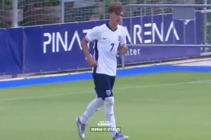 15歲道曼vs西班牙U19集錦遭批：只想表現(xiàn)自己，踢球太獨(dú)會(huì)害了他