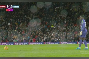 ??奧納納“臥底”名場(chǎng)面！與裁判巔峰對(duì)決 瘋狂擺球7次浪費(fèi)40秒