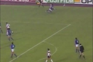 球王！梅西生涯金球獎(jiǎng)?lì)C獎(jiǎng)回顧！場(chǎng)下的競(jìng)爭(zhēng)者們一直在變！